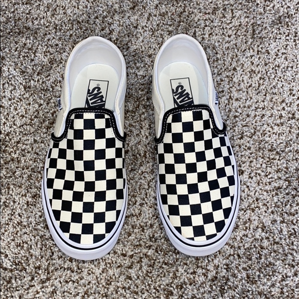 Woman’s Size 8 Checkered Vans